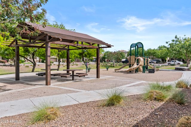 21978 N 100TH Avenue, Peoria, AZ 85383