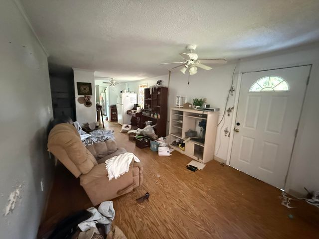 584 W State Line Road, Rossville, GA 30741