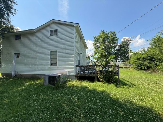 584 W State Line Road, Rossville, GA 30741