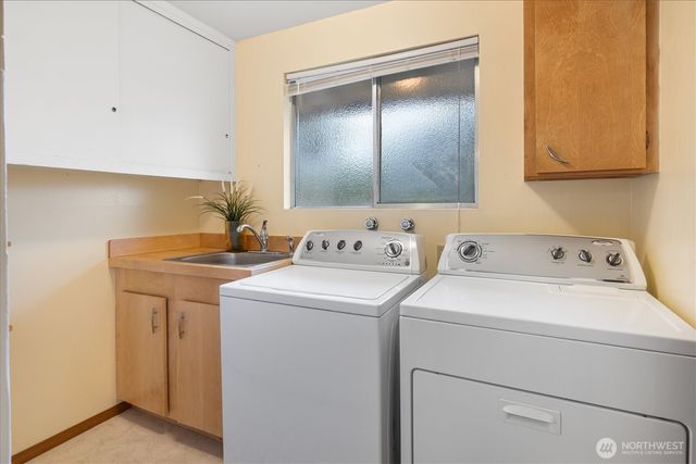 8948 133rd Avenue SE, Newcastle, WA 98059
