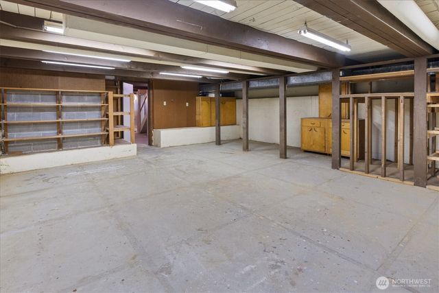 8948 133rd Avenue SE, Newcastle, WA 98059