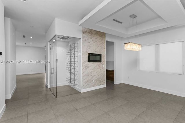 8249 NW 34th Dr, Doral, FL 33122