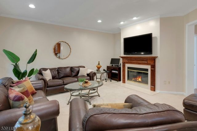 6 Allsop Ct, West Orange Twp., NJ 07052