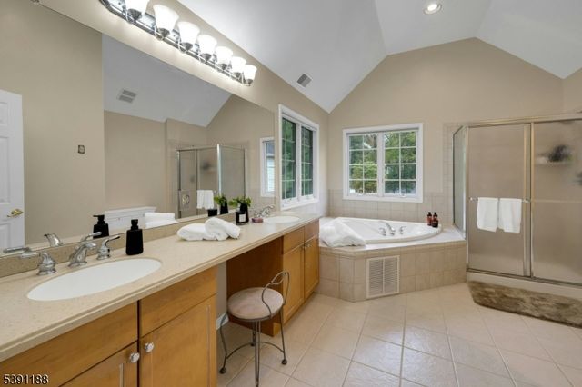 6 Allsop Ct, West Orange Twp., NJ 07052