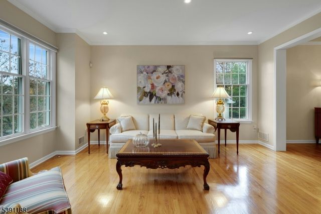 6 Allsop Ct, West Orange Twp., NJ 07052