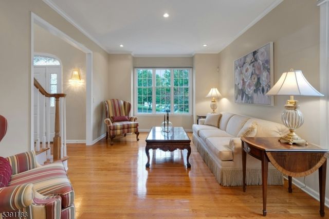 6 Allsop Ct, West Orange Twp., NJ 07052