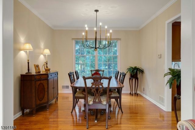 6 Allsop Ct, West Orange Twp., NJ 07052