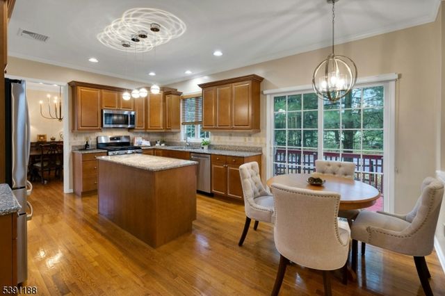 6 Allsop Ct, West Orange Twp., NJ 07052