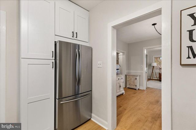 21 HEATHCOTE BROOK ROAD, Kingston, NJ 08528