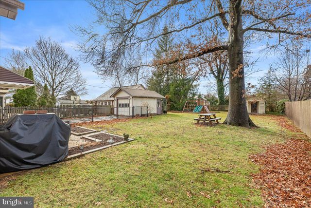 21 HEATHCOTE BROOK ROAD, Kingston, NJ 08528