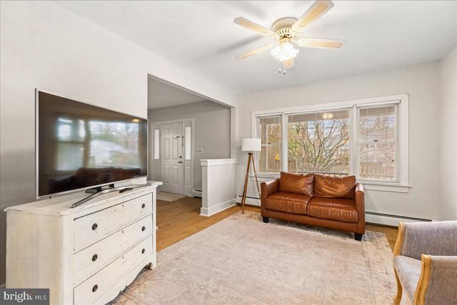 21 HEATHCOTE BROOK ROAD, Kingston, NJ 08528