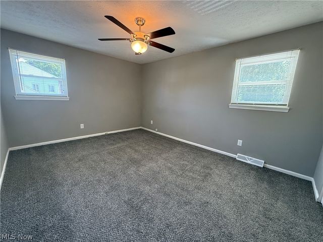 7682 Pinehurst Drive, Mentor On The Lake, OH 44060