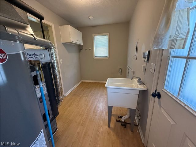 7682 Pinehurst Drive, Mentor On The Lake, OH 44060