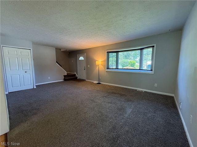 7682 Pinehurst Drive, Mentor On The Lake, OH 44060