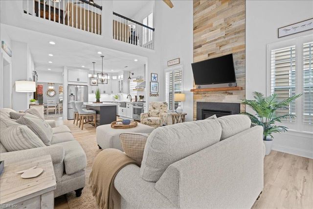 4601 Totteridge LN, Virginia Beach, VA 23462