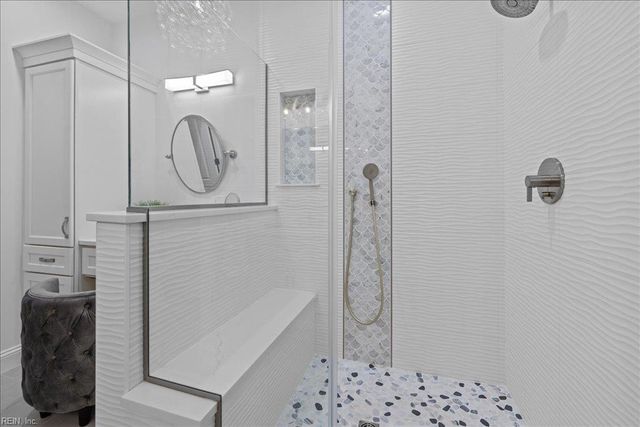 4601 Totteridge LN, Virginia Beach, VA 23462