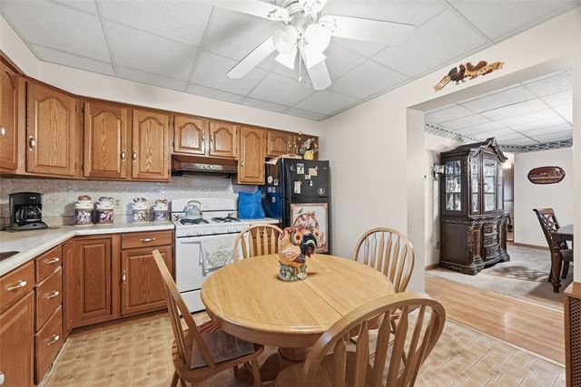 628 Edmond St, Bloomfield, PA 15224