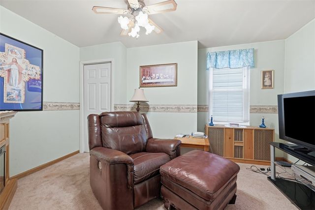 628 Edmond St, Bloomfield, PA 15224