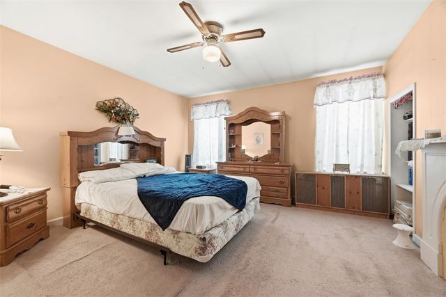 628 Edmond St, Bloomfield, PA 15224