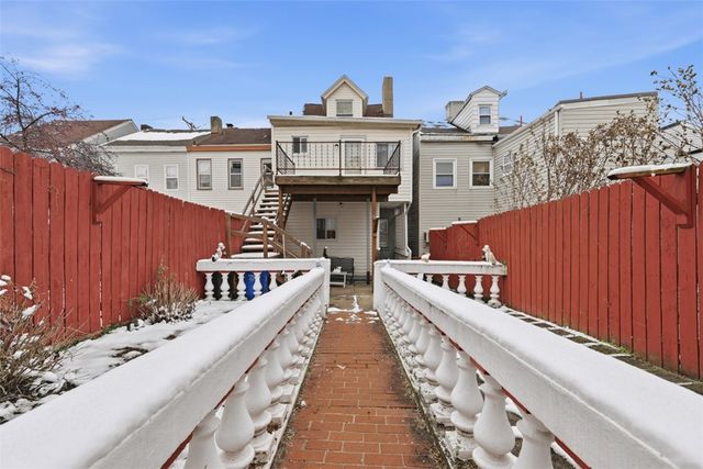 628 Edmond St, Bloomfield, PA 15224