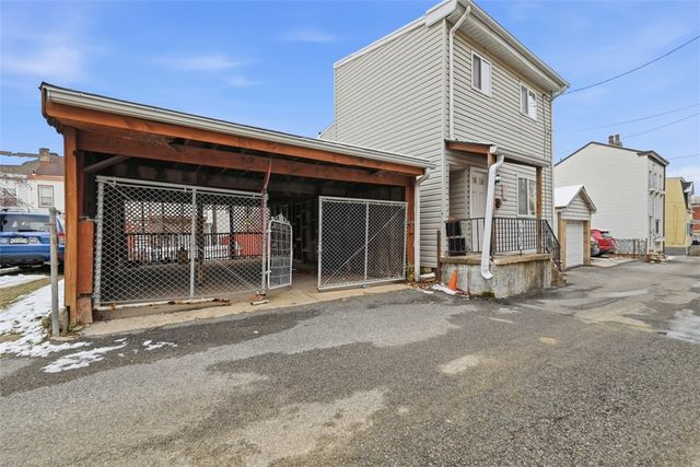 628 Edmond St, Bloomfield, PA 15224