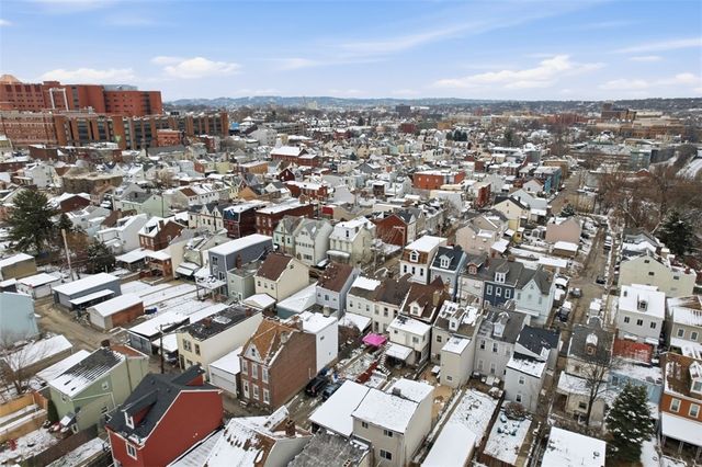 628 Edmond St, Bloomfield, PA 15224