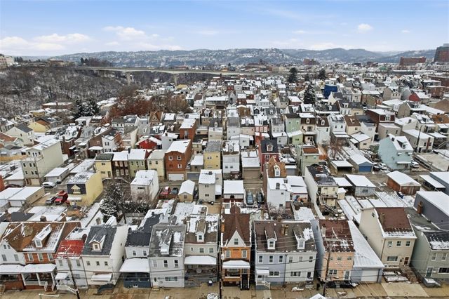 628 Edmond St, Bloomfield, PA 15224