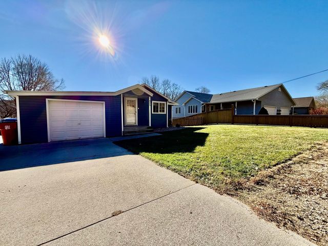 863 W Burns Valley Road, Winona, MN 55987