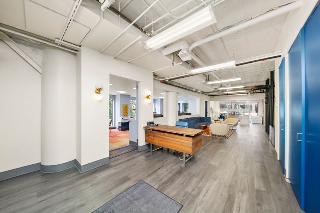 355 N CANAL Street C101, Chicago, IL 60606