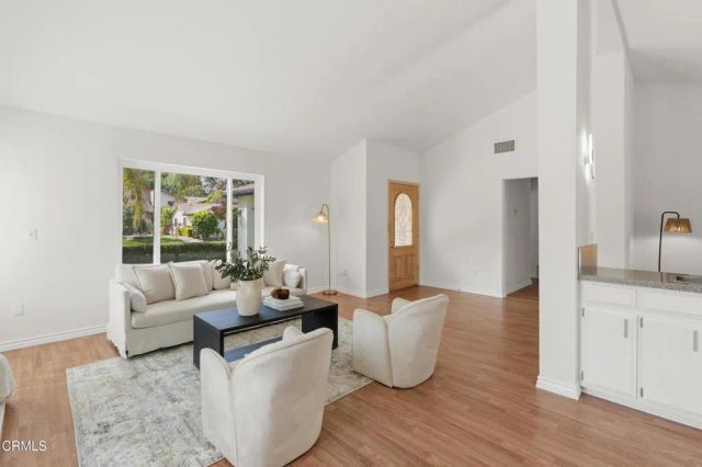 6091 Irena Avenue, Camarillo, CA 93012