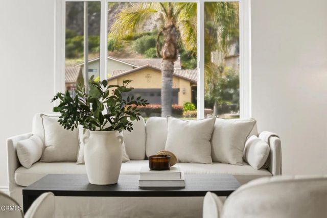 6091 Irena Avenue, Camarillo, CA 93012