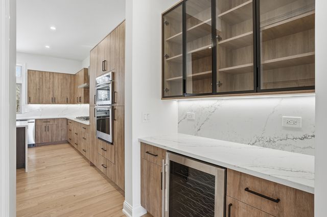 15966 S Crystal Creek Drive, Homer Glen, IL 60491