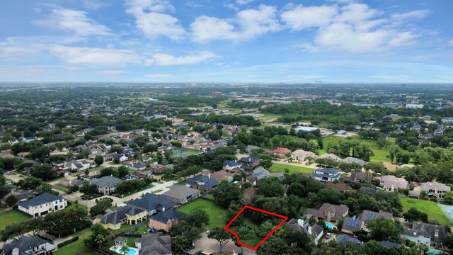8306 Candlegreen Lane, Houston, TX 77071