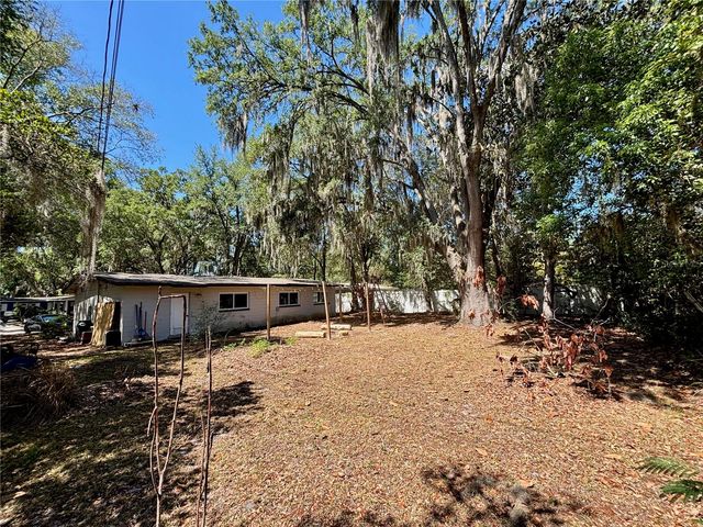 1710 NE 28TH AVENUE, Gainesville, FL 32609