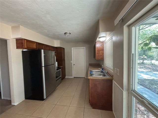 1710 NE 28TH AVENUE, Gainesville, FL 32609