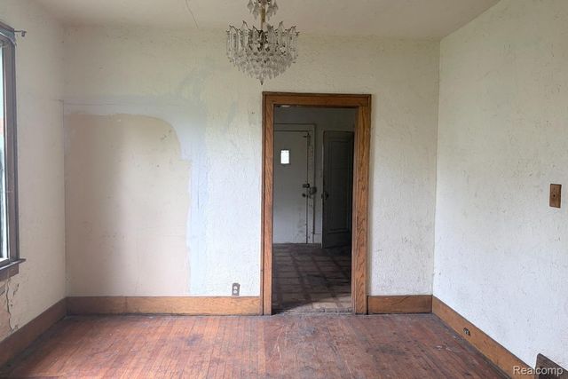 10449 Sterritt Street, Detroit, MI 48213