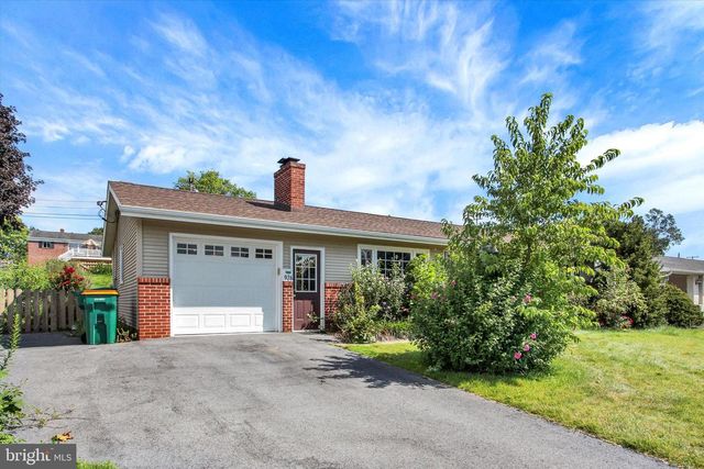 926 PARK ST, Waynesboro, PA 17268