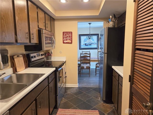 5897 Troy Villa Boulevard, Dayton, OH 45424