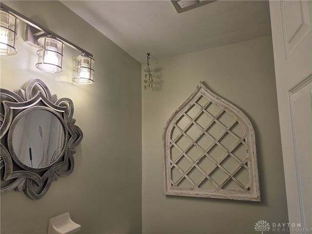 5897 Troy Villa Boulevard, Dayton, OH 45424
