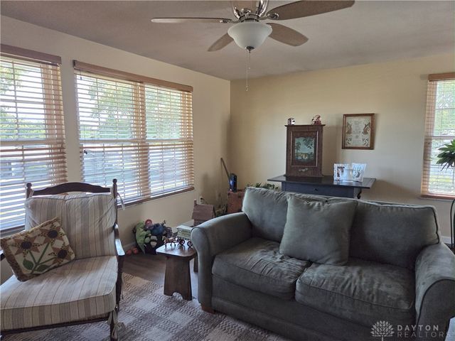 5897 Troy Villa Boulevard, Dayton, OH 45424