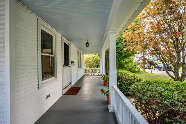 22 W Center St, Northampton, MA 01062