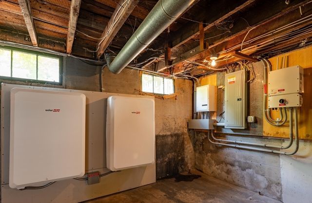 22 W Center St, Northampton, MA 01062