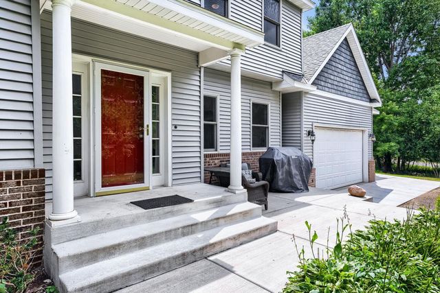 11959 Imperial Avenue N, Hugo, MN 55038