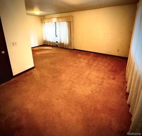 1250 Club Drive, Bloomfield Hills, MI 48302