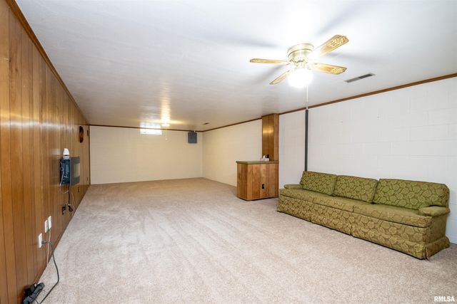 5210 W AIRWAYS Road, Peoria, IL 61607