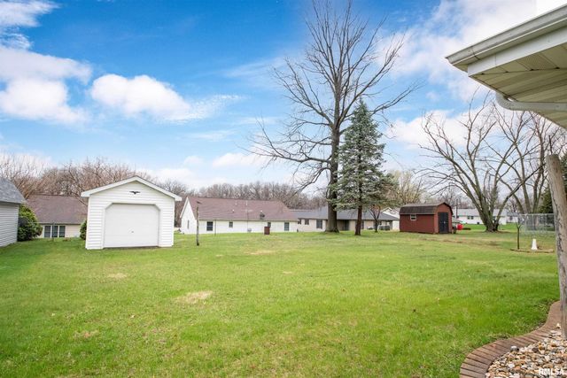 5210 W AIRWAYS Road, Peoria, IL 61607