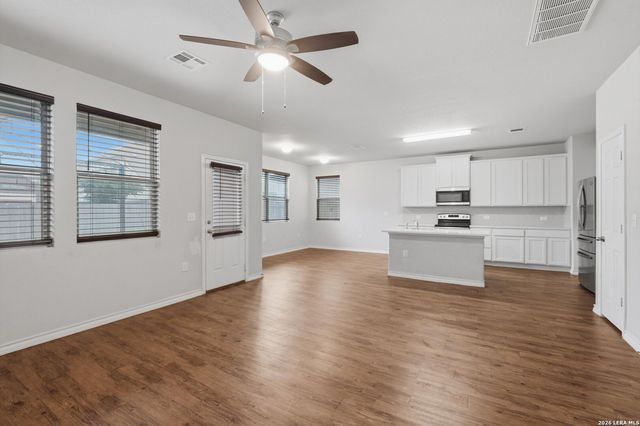 6610 Freedom Hills, San Antonio, TX 78242
