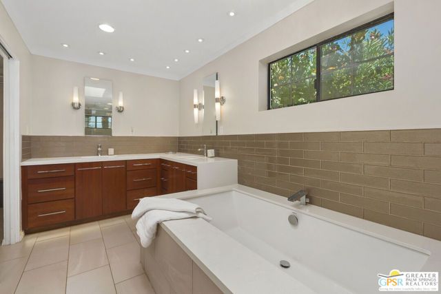 29249 N Moon Shadow Drive, Thousand Palms, CA 92276