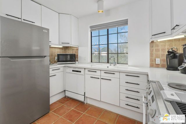 29249 N Moon Shadow Drive, Thousand Palms, CA 92276