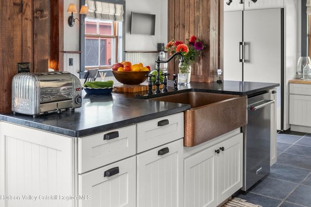 1552 Route 23b, Catskill, NY 12414